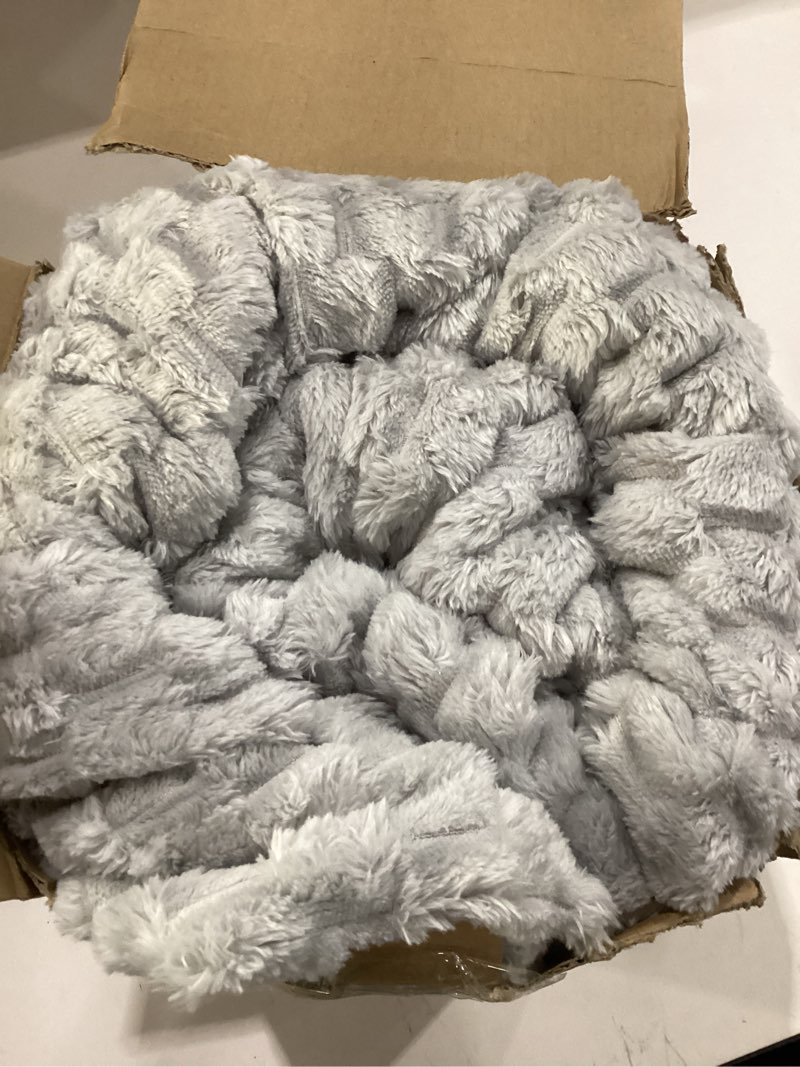 PHF Ultra Soft Flannel Fleece Blanket Twin Size, Lightweight 3D Jacquard Fleece Blanket, No Shedding