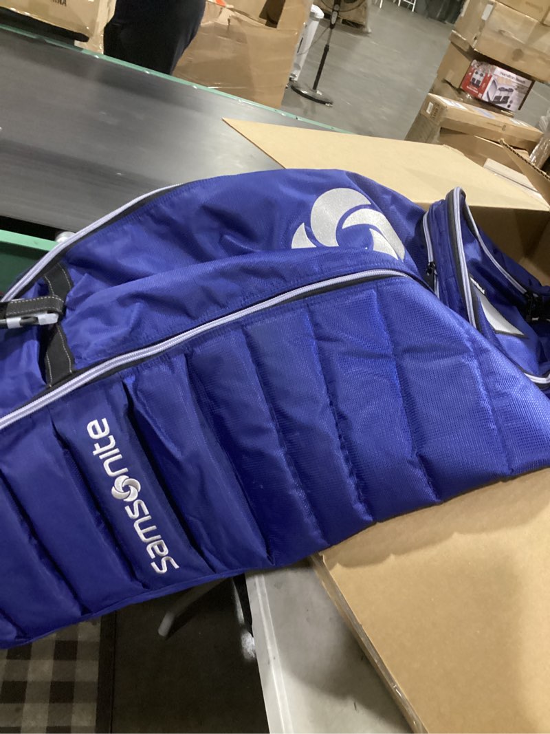 Condition photo showing Good Condition for golf premium quilted golf travel cover navy