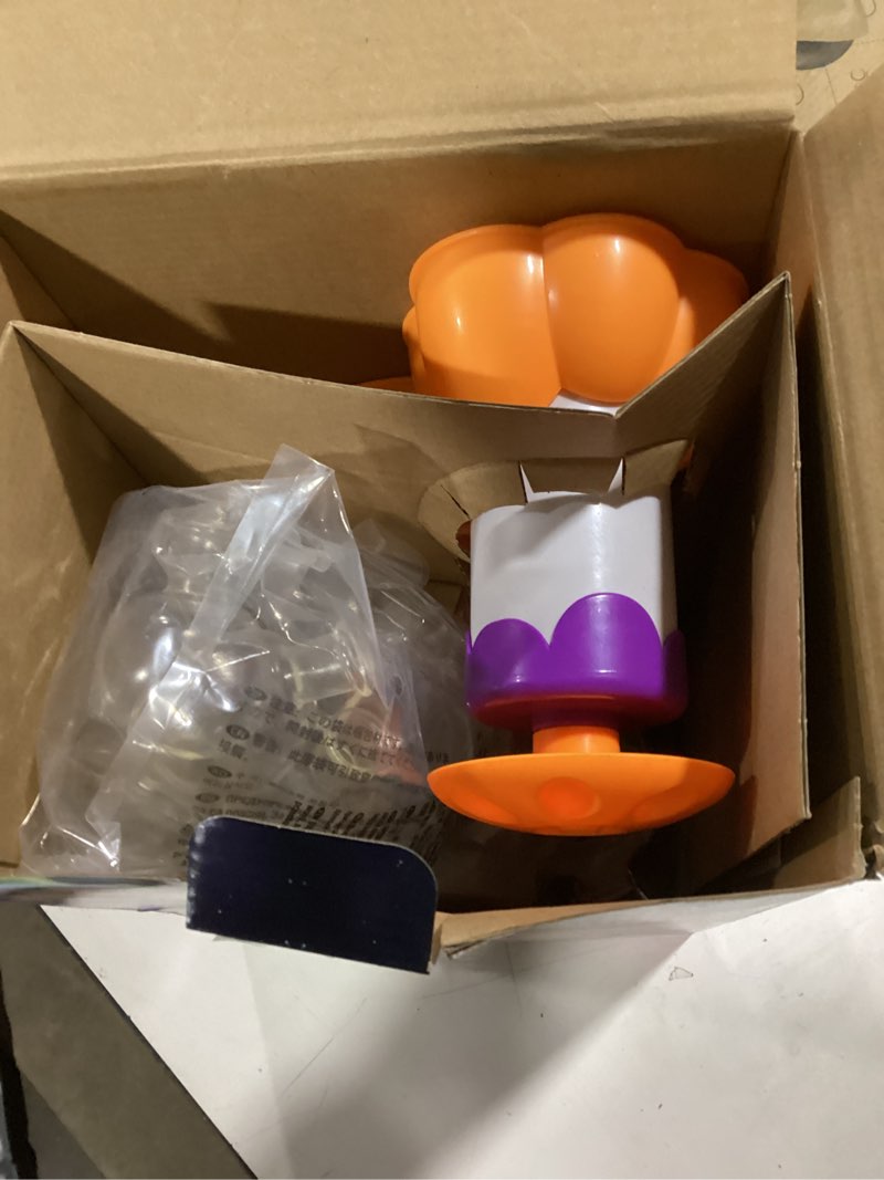 Condition photo showing Good Condition for Doctor Squish Glow It! by Squishy Maker Station, Neon, Green Glow It! Maker