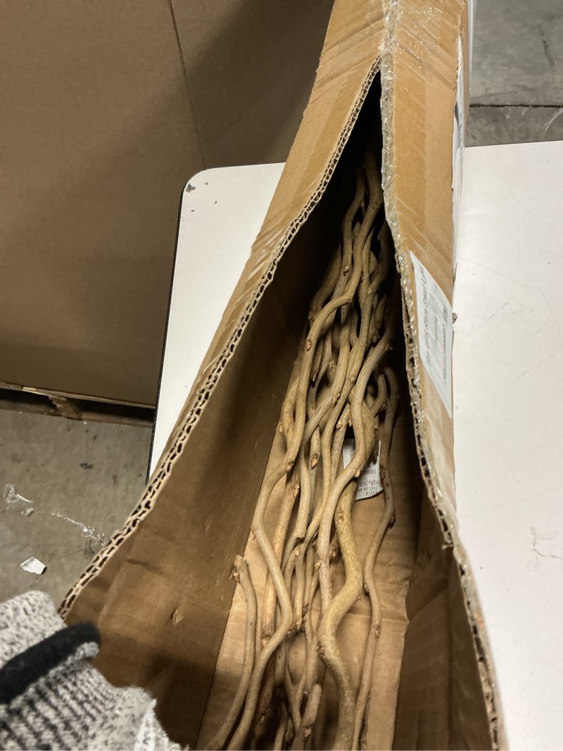 Condition photo showing Good Condition for uniquewise 12 pcs brown natural decorative dry branches authentic mulberry sticks, home decoration and wedding craft 47 in, diy greenery plants craft vases fillers garden hotel farmhouse decor 47 inch mulberry brown