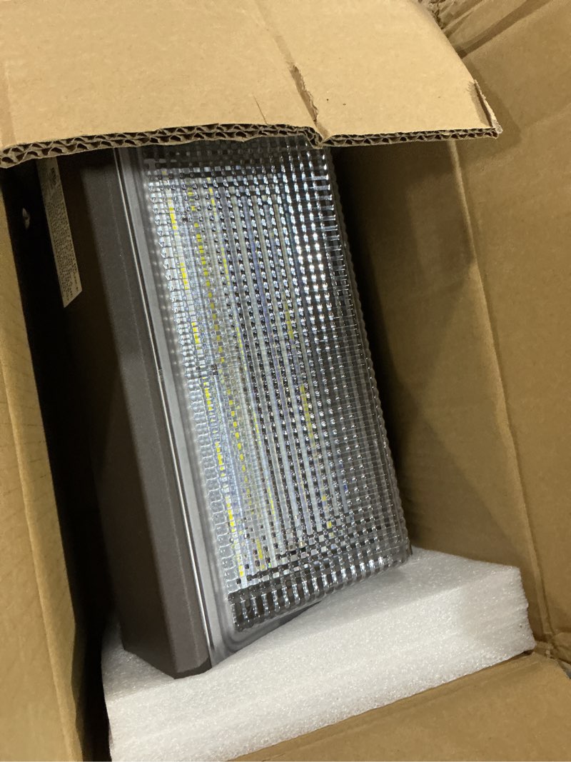 Condition photo showing Good Condition for led wall pack light with dusk to dawn photocell,150w 19500lm 5000k daylight ,ac100-277v input,900w hps/hid equivalent, waterproof commercial security lighting for warehouses, garage,etl listed 150.0 watts