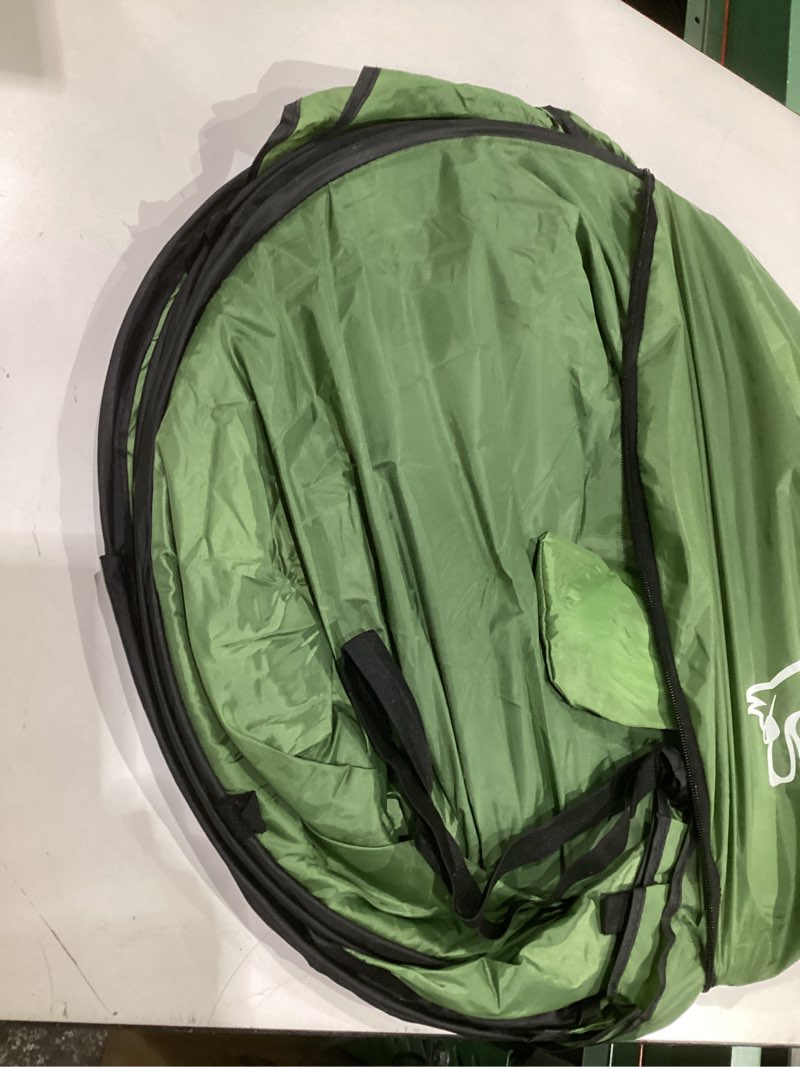 Condition photo showing Good Condition for privacy tent