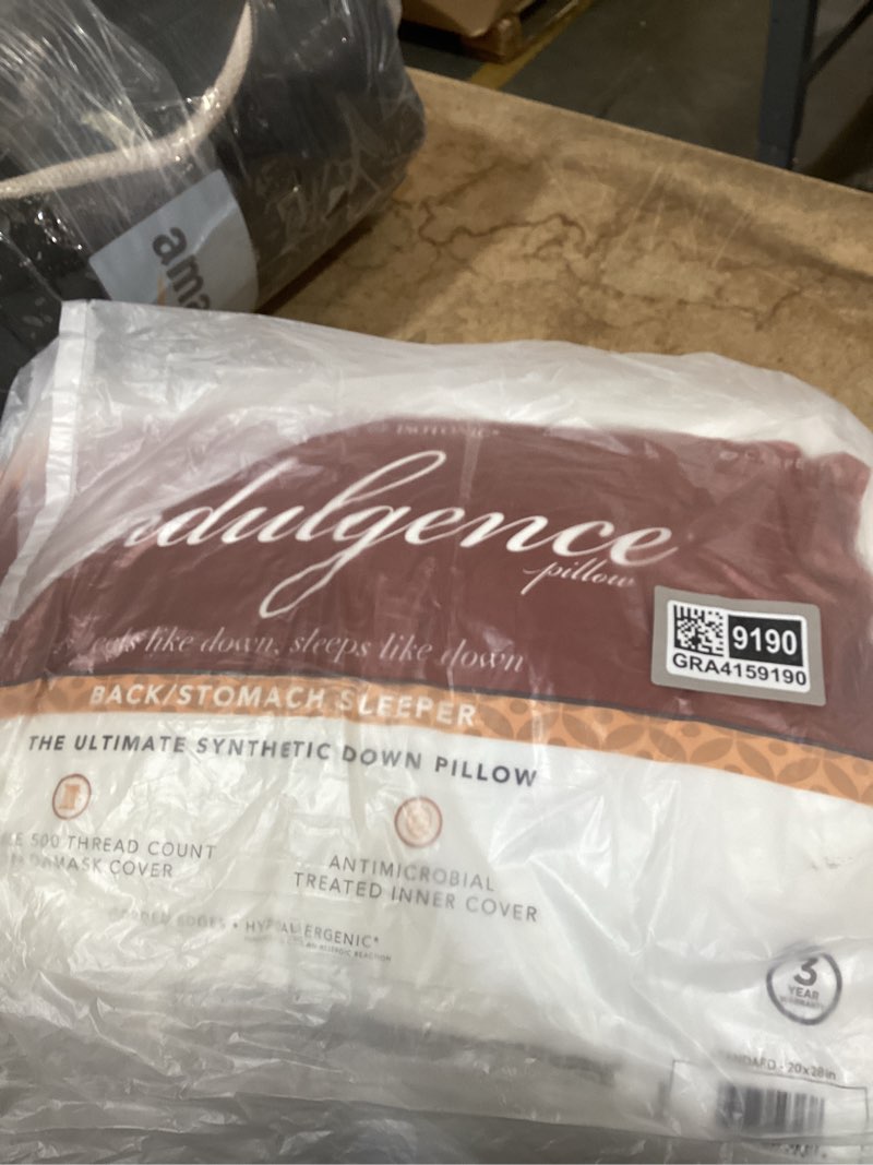 Condition photo showing New/Like New for isotonic indulgence synthetic down pillow | back & stomach sleeper (standard/queen)