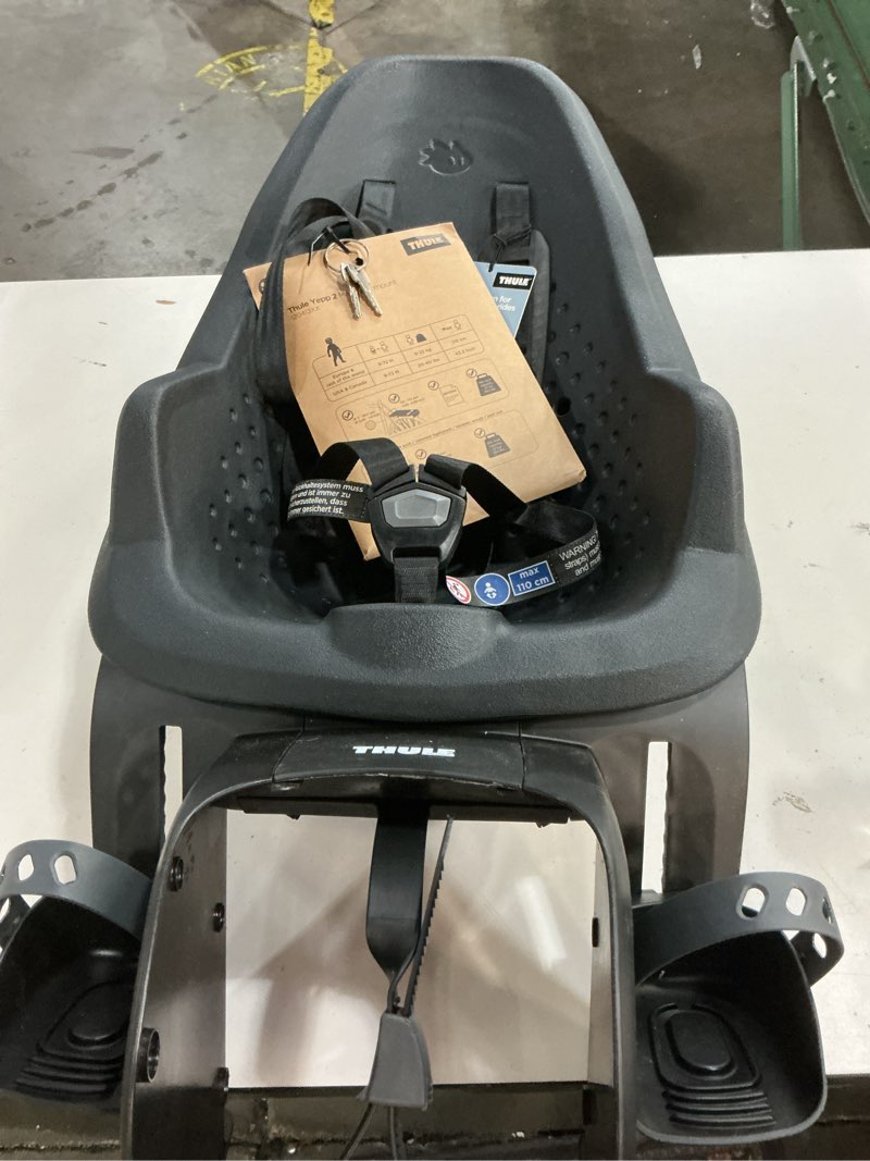 Condition photo showing Good Condition for thule yepp 2 mounted child bike seat, adjustable footrests, 5-point harness and easy to mount design rack mount midnight