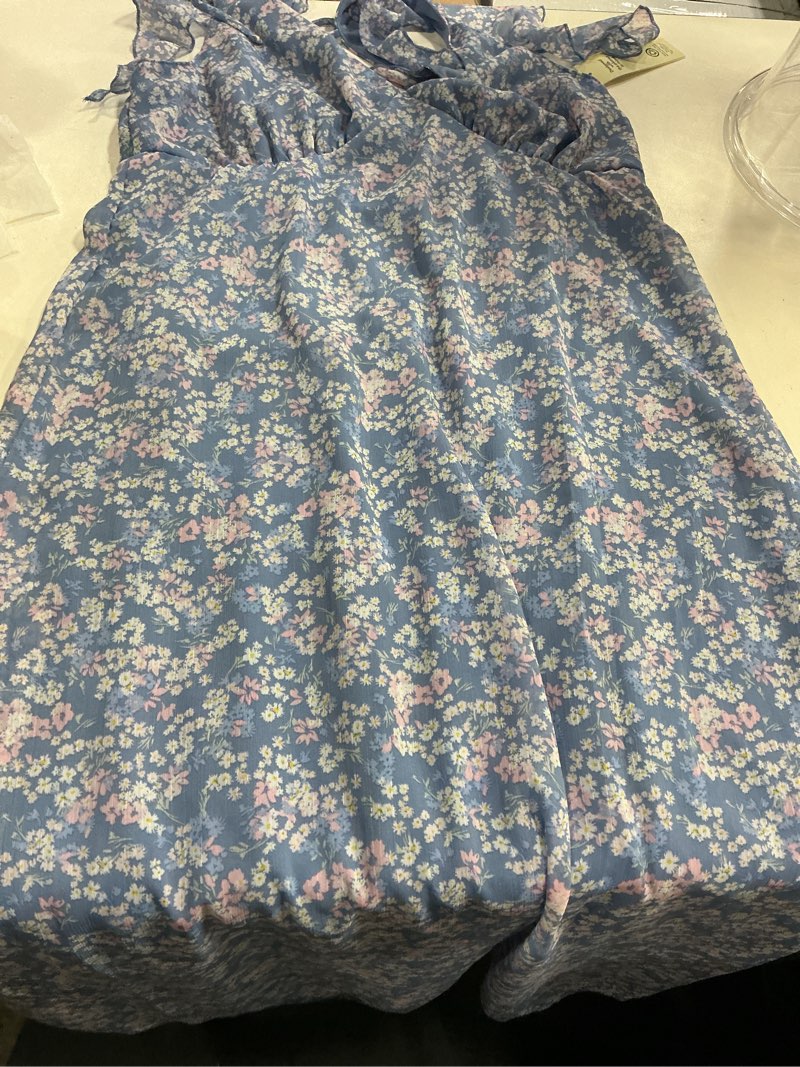 Condition photo showing Good Condition for (( size l))no boundaries flutter sleeve midi dress, women's