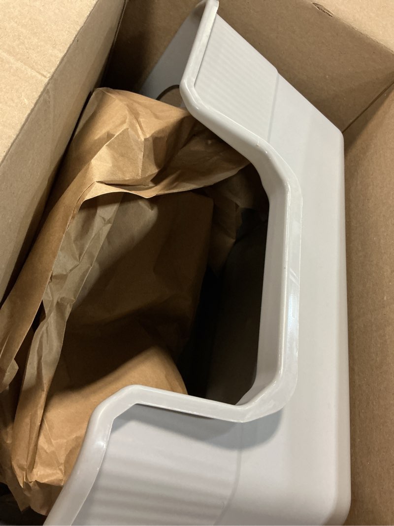 Condition photo showing Good Condition for low entry litter box for kittens & senior cat, high sided kitty litter boxes with handle, anti-splash plastic large litter tray pan for big cats, easy to clean, 19.6" l*13.7" w*8.6" h (grey) grey-1 pack 19.6"l x 13.7"w x 8.6"h