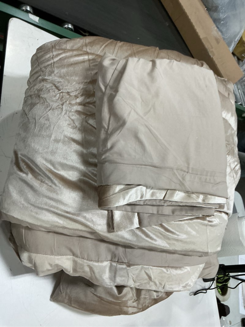 Condition photo showing Good Condition for MUSSEL Bedding Comforter Set king Size 3 Pieces-Neutral Beige Champagne Striped Lightweight Bedroom Comforter king  Size,Soft Velvet Bed Set for All Seasons with 2 Shams Champagne king