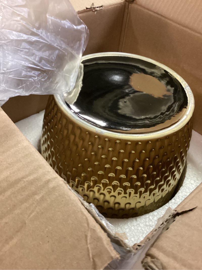 Condition photo showing Good Condition for Modern Golden Small Trash Can Wastebasket, Garbage Container Bin for Bathrooms, Powder Rooms, Kitchens, Home Offices - Durable Ceramics - Round