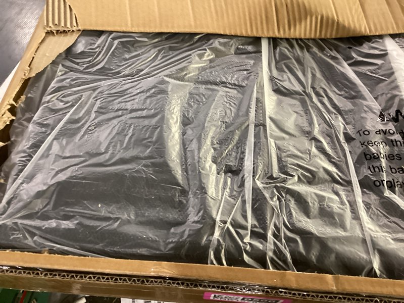 Condition photo showing New/Like New for all weather car floor mats for toyota 4runner 1996-2002