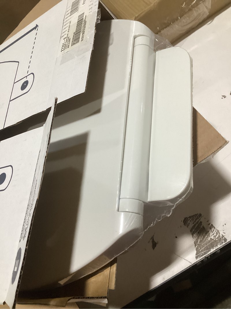 Condition photo showing Good Condition for KOHLER K-27331-0 Glissade ReadyLatch Quiet Close Elongated Toilet Seat, White, Grip-Tight Hardware, Quiet Close Lid Prevents Slamming White ELONGATED