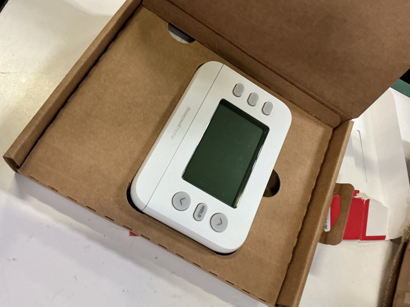 Condition photo showing New/Like New for new! honeywell home programmable thermostat, single-stage, 1 heat/1 cool compatibility, 5-2 day schedule, x2p, white, rth20b