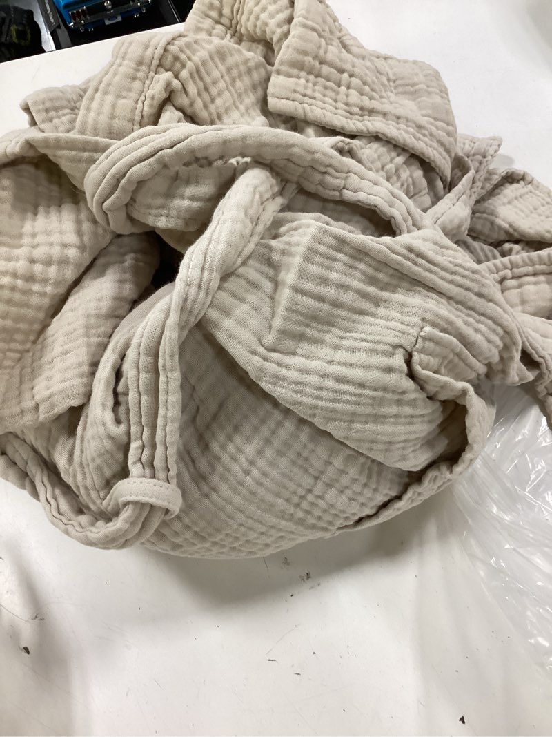 Condition photo showing Good Condition for soft layered turkish cotton robe, m, birch