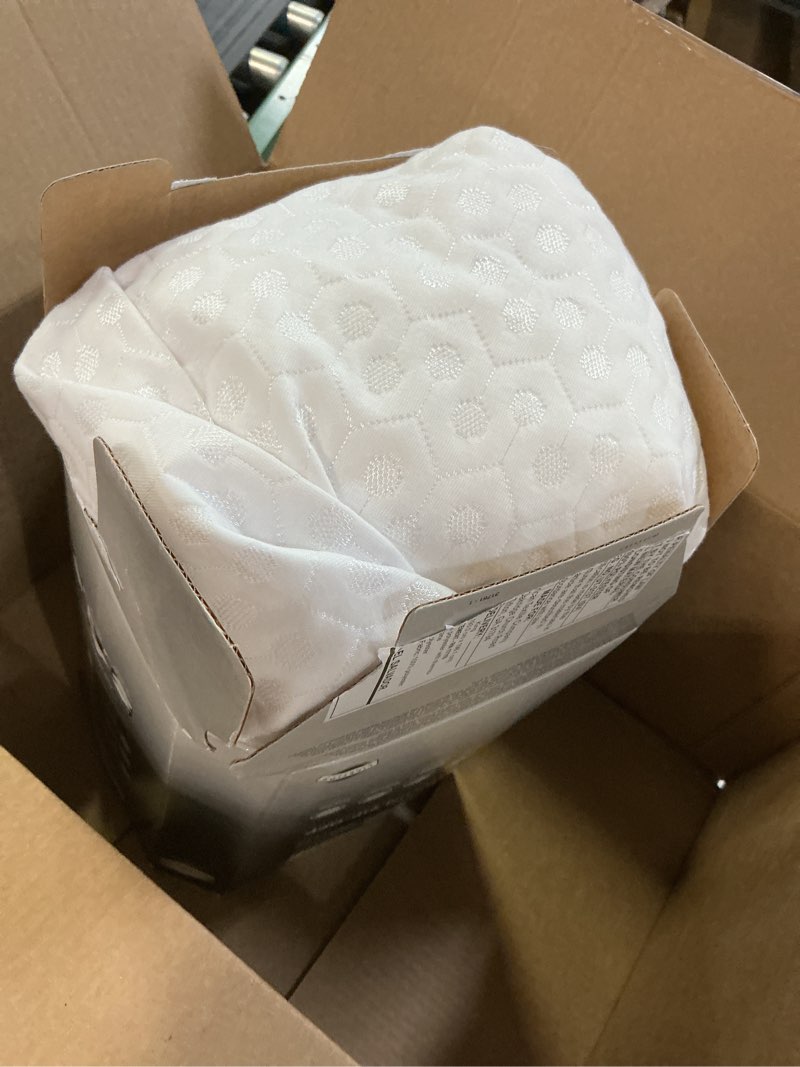 Condition photo showing Good Condition for allerease platinum zip-off top waterproof mattress protector king size 360 degree zipper allergen barrier temperature balancing luxurious plush top separately machine washable mattress cover (white)