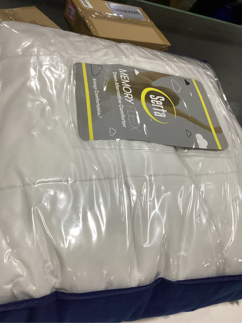 Condition photo showing Good Condition for Serta Memory Flex Soft Queen Mattress Topper, 2" Pillow Top Mattress Pad, Cushioning Stain Resistant Mattress Protector with 15" Pocket for Secure Fit, Machine Washable, White White Queen