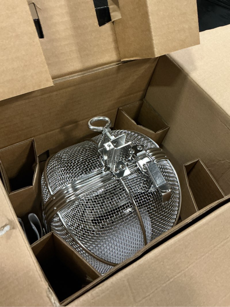 Condition photo showing New/Like New for weber crafted rotisserie crisping basket