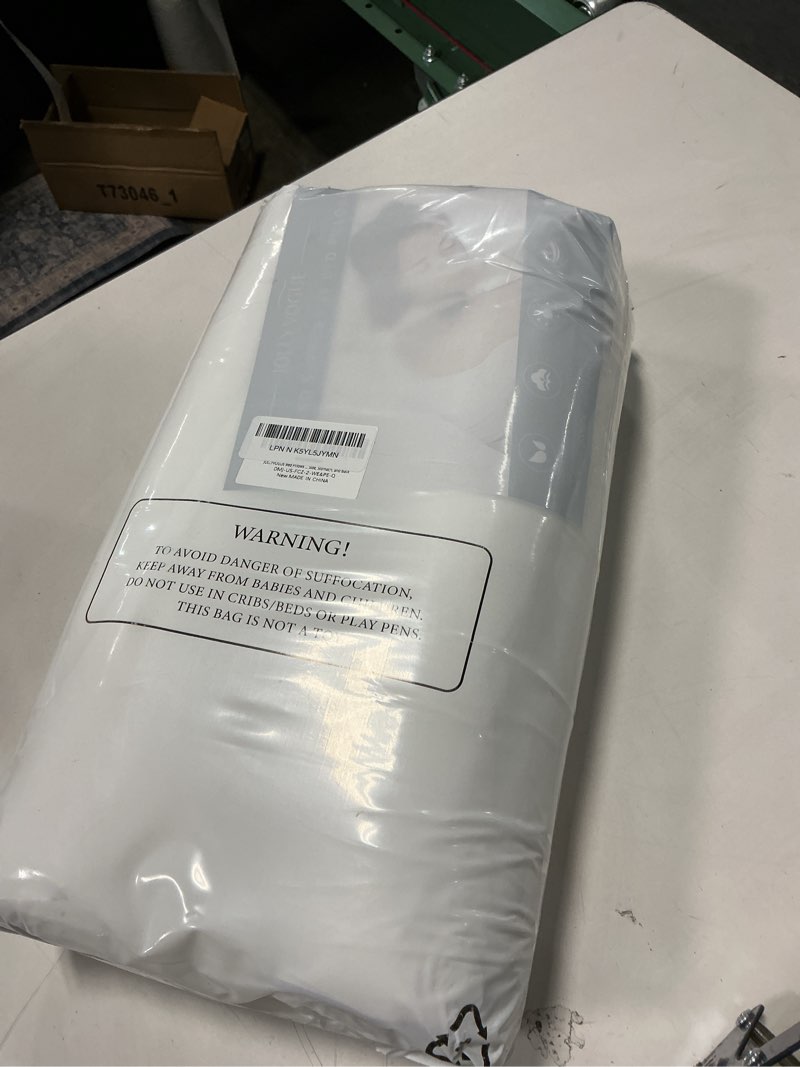 Condition photo showing New/Like New for JOLLYVOGUE Pillows Queen Size Set of 2, Medium Supportive Bed Pillows with Super Soft Down Alternative Fill, Luxury Fluffy Hotel Quality for Side, Back, and Stomach Sleepers 2 Queen