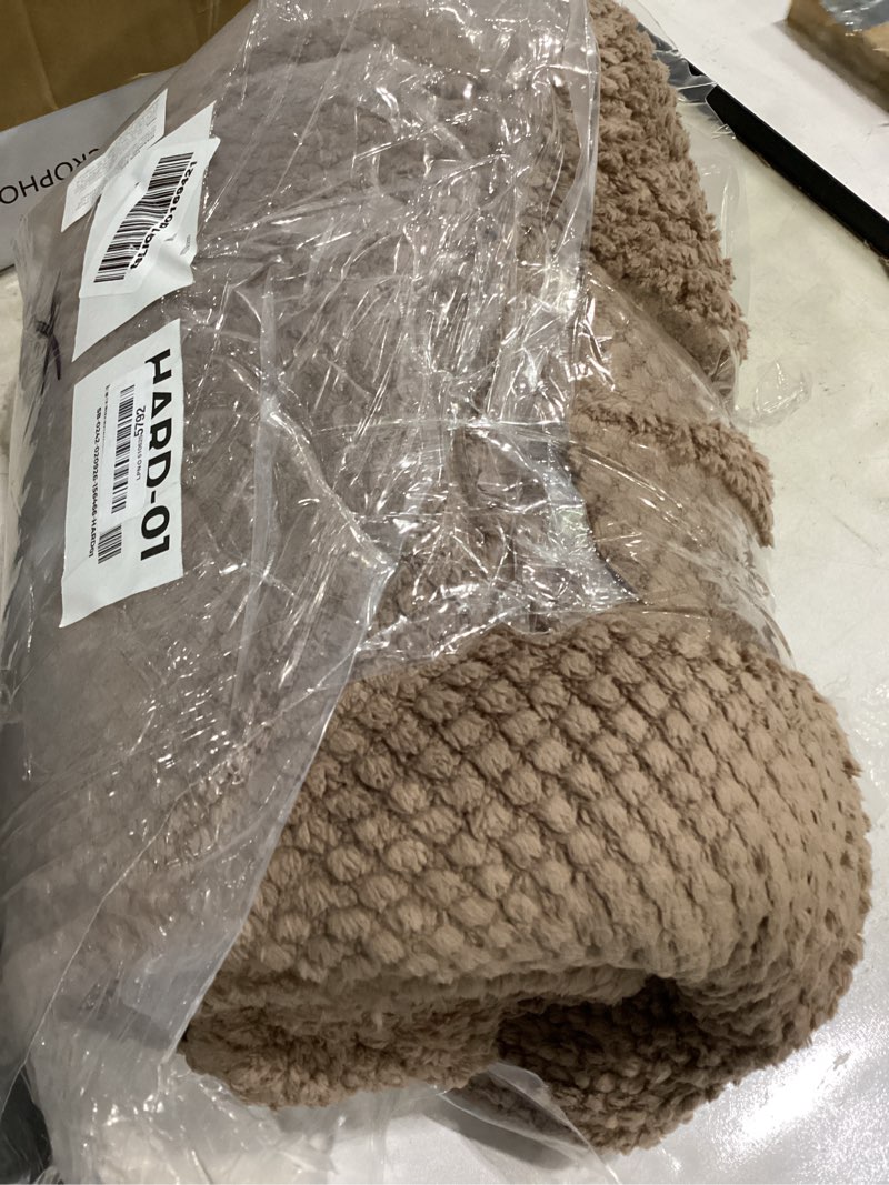 Condition photo showing Good Condition for llancl 3d jacquard design comforter set, ultra-soft warm king size sherpa fur plush 3-pieces sets luxury cozy bedding with 2 pillowcases (104"x90", beige) beige king(104"x90")