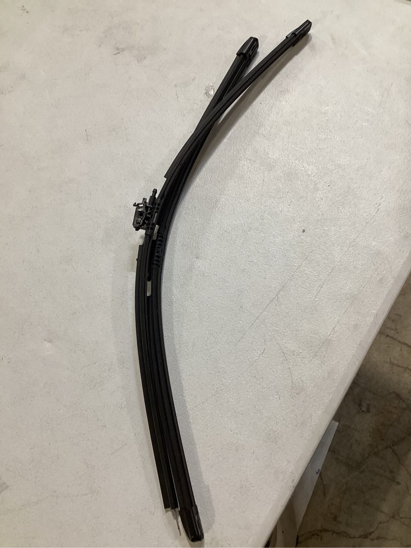 Condition photo showing Good Condition for replacement for mercedes-benz c300 2015-2019,c43 amg 2017-2019 silent wipers -fapiuo front windshield wipers 22"+22" blade set (2 pack? c/22+22