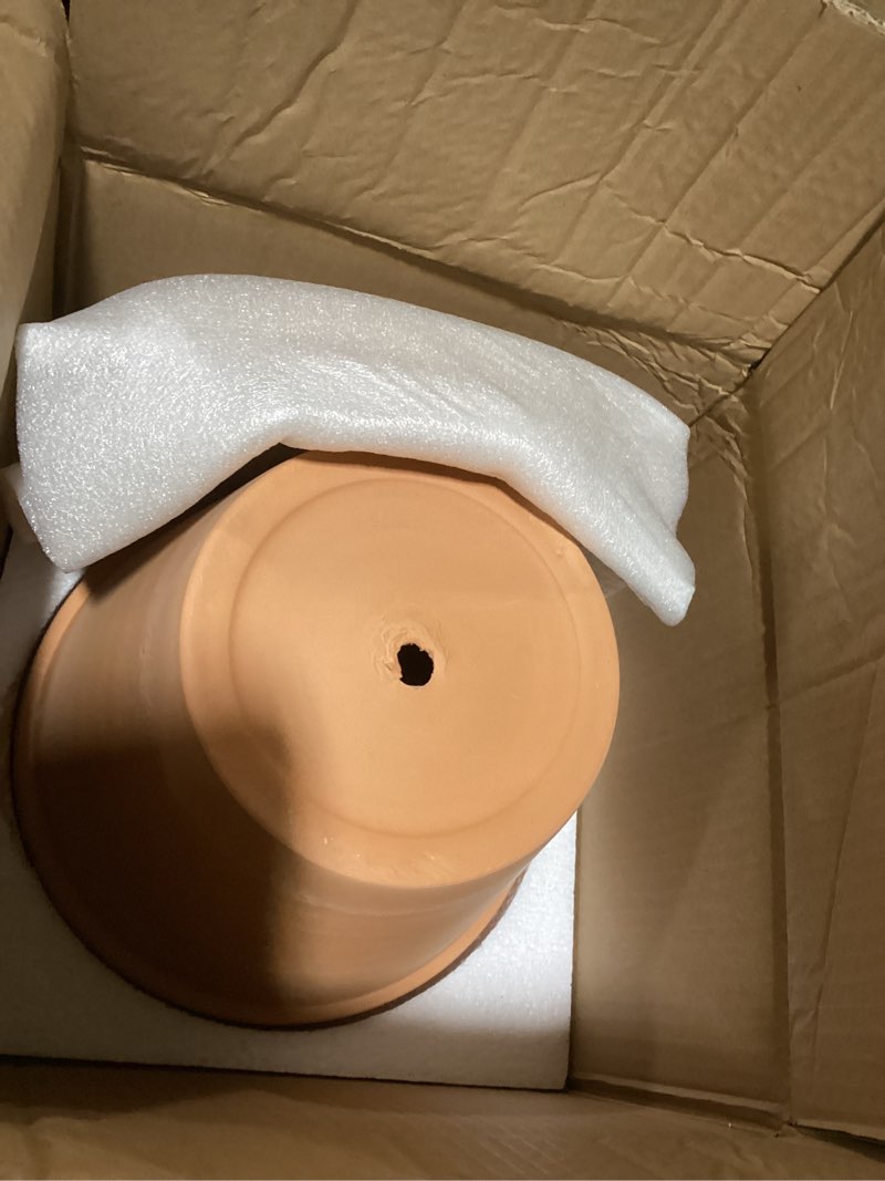 Condition photo showing Good Condition for INGOFIN Terracotta Pot with Saucer - 10 Inch Ceramic Clay Pot for Plants with Drainage Hole, Large Terra Cotta Flower Planter with Tray for Indoor Outdoor Plants