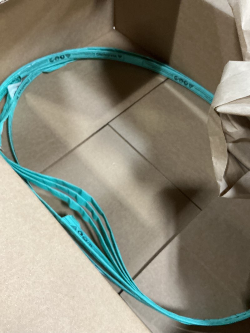 Condition photo showing New/Like New for vevor band saw blade, 65x0.6x0.02 inch, 5 pcs/pack meat bandsaw blades for replacement, 65mn carbon steel blade, 3 tpi meat cutting blade wrapped by rust-proof paper, for commercial bone saw machines 65" band saw blade