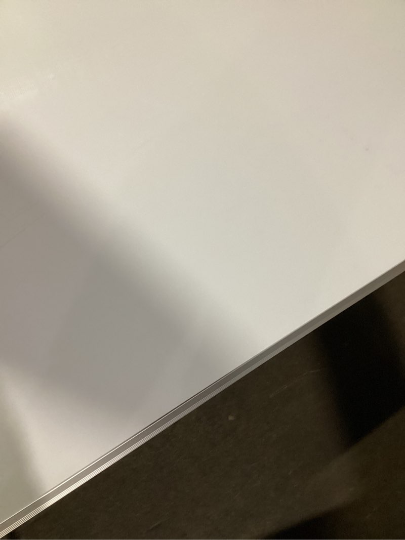 https://lotting-media.assets.bidfta.com/lotting_c1aeab23-6b09-434e-9baa-d50d36d2e673