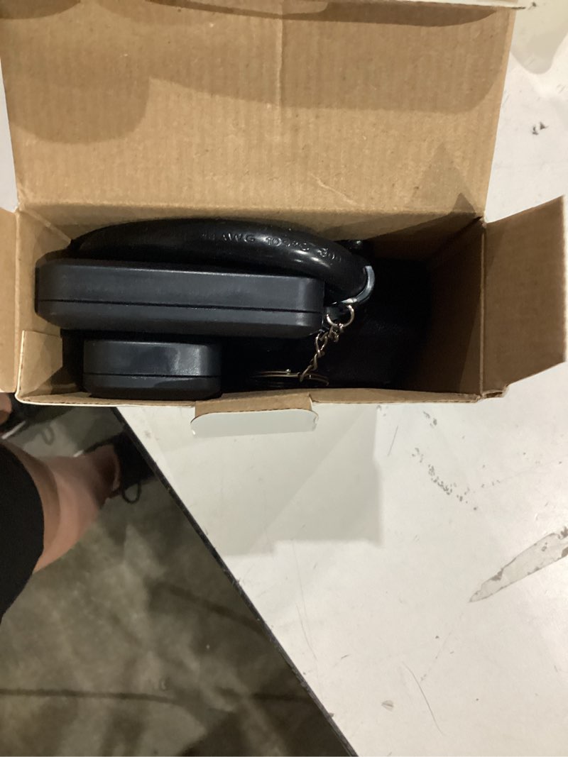 Condition photo showing Good Condition for dewenwils wireless remote control outdoor outlet with 2 remotes, electrical plug-in light switch, weatherproof, 15 amp heavy duty, 100 ft range, for lights, lamp, fans, etl listed