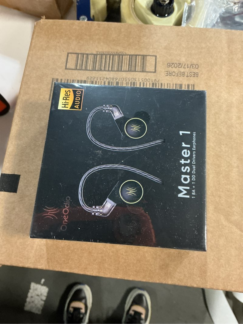 Condition photo showing New/Like New for oneodio master 1 in-ear monitor earphones - 1dd+1ba hybrid wired earbuds, hi-fi sound quality, 3.5mm headphones for musician, gaming, live streaming?3.5mm audio jack?