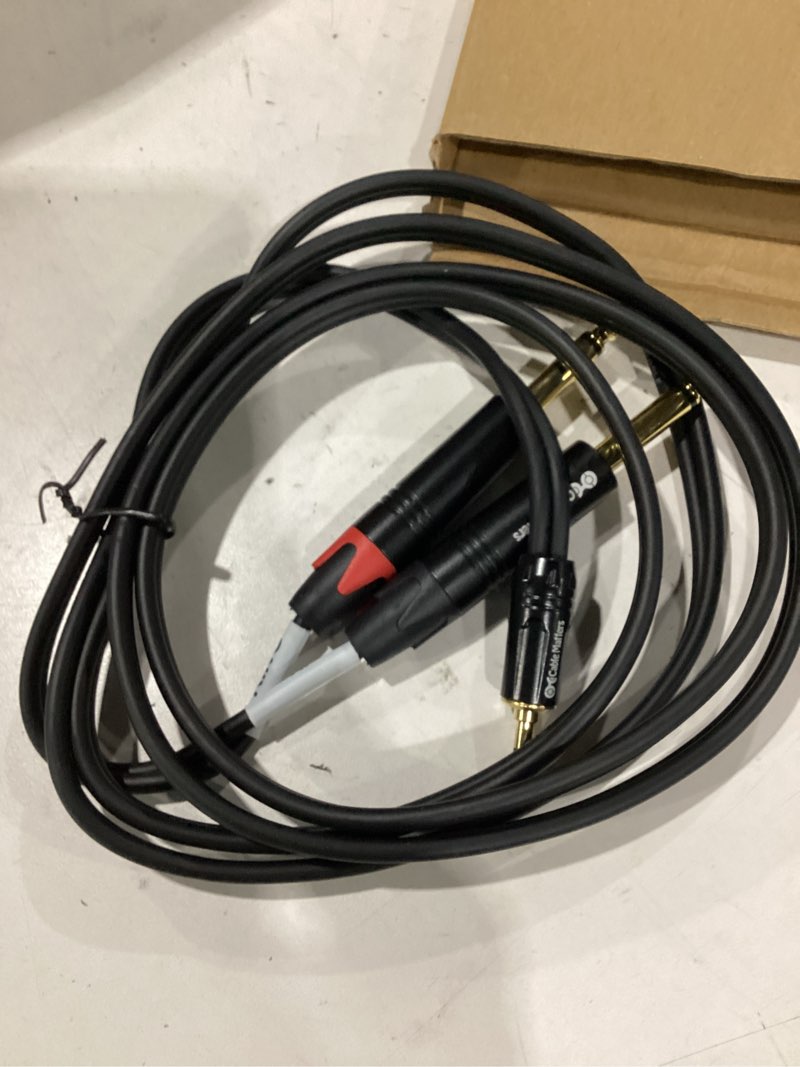 Condition photo showing Good Condition for cable matters 3.5mm trs to dual 6.35mm ts breakout cable - 6ft, 1/8 to 1/4 stereo cable, 3.5mm to 1/4 y splitter cord 6 ft