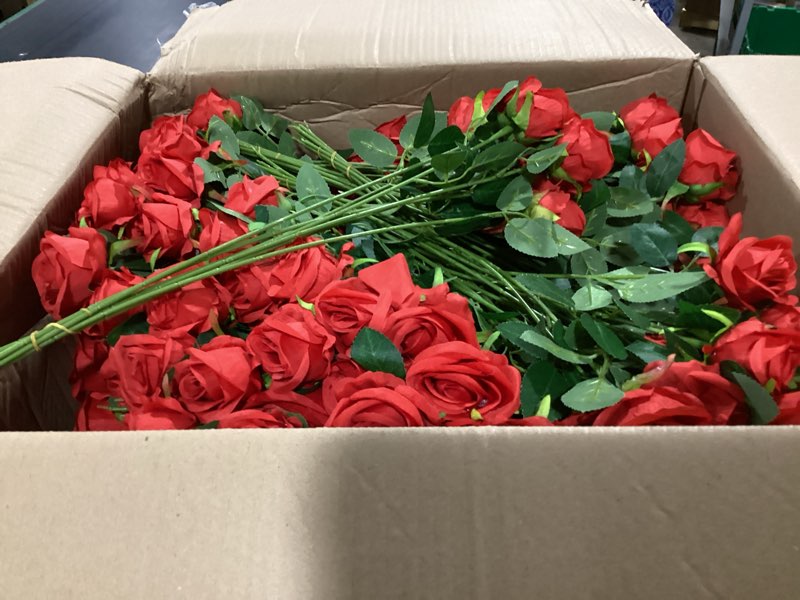 Condition photo showing As Is for riceshoot 500 pcs artificial silk roses flowers with long stem bridal wedding bouquet realistic floral bulks for garden home party gifts favor decoration(red)