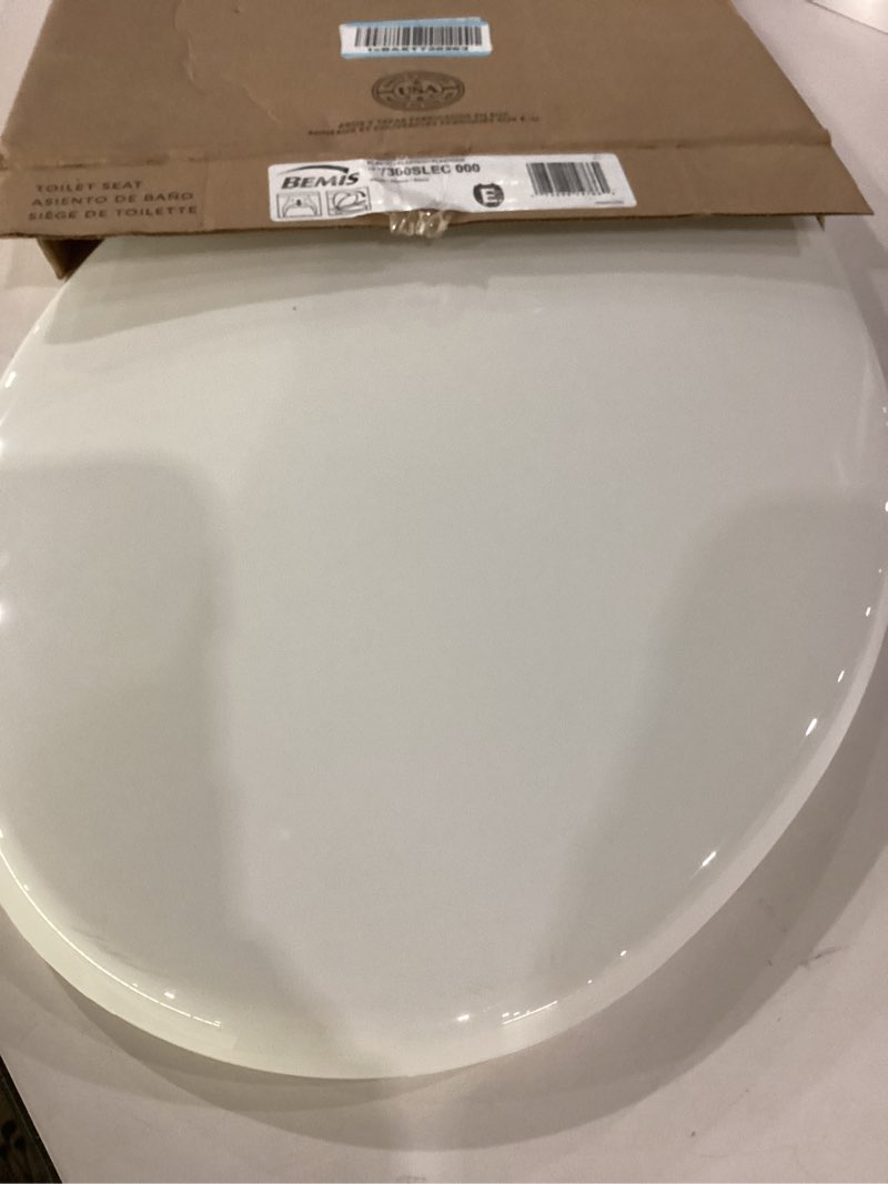 Condition photo showing Good Condition for bemis 7300slec slow close toilet seat, easy clean hinges and durable plastic seat, made in usa, elongated, white