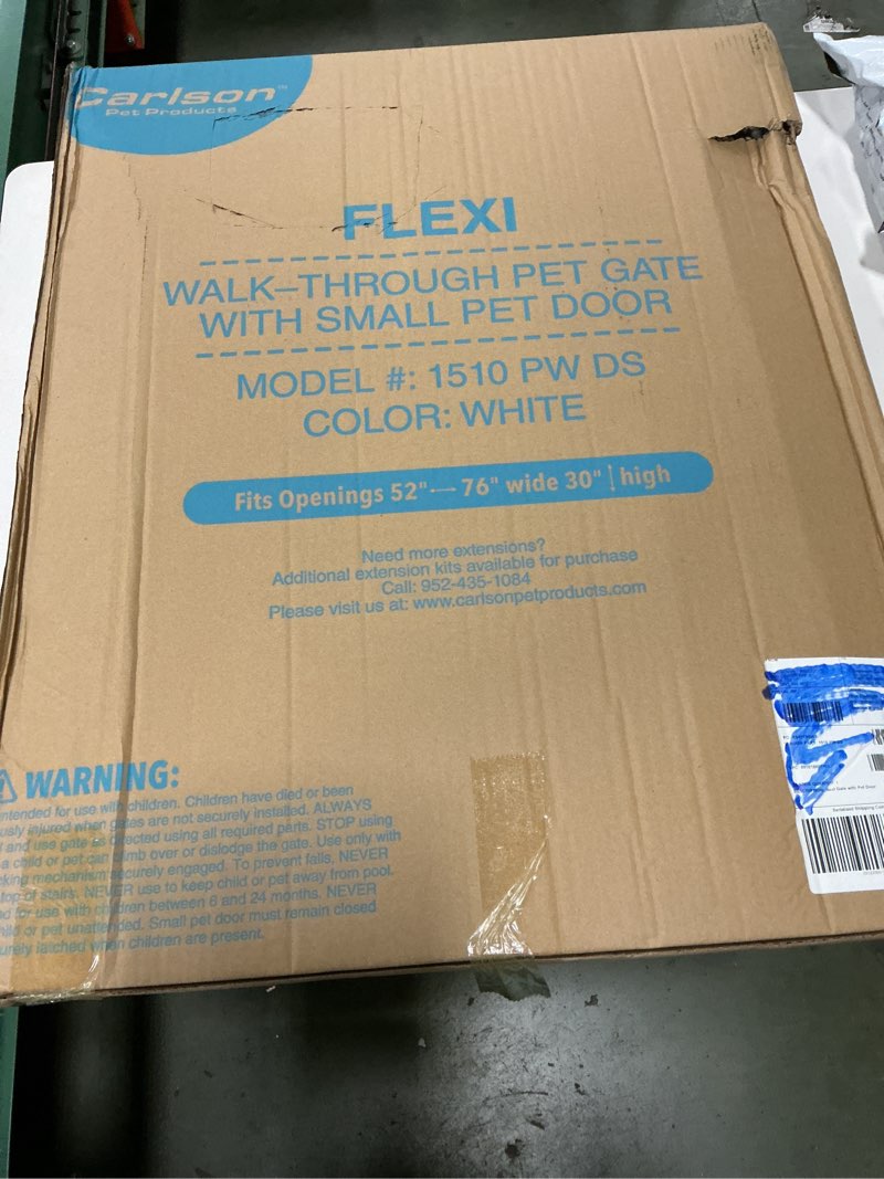 Condition photo showing New/Like New for Carlson Pet Products Flexi Gate White