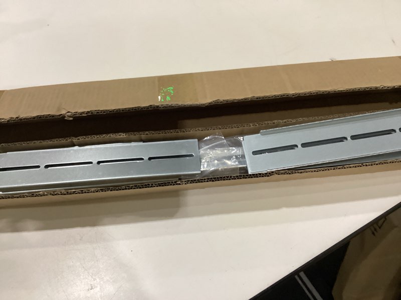 Condition photo showing Good Condition for rackchoice 26" ball bearing sliding rail universal design support 2u,3u,4u,5u chassis, 3 fix holes bracket x4pcs, 4 fix holes bracket x 2pcs not support rackchoice hotswap chassis