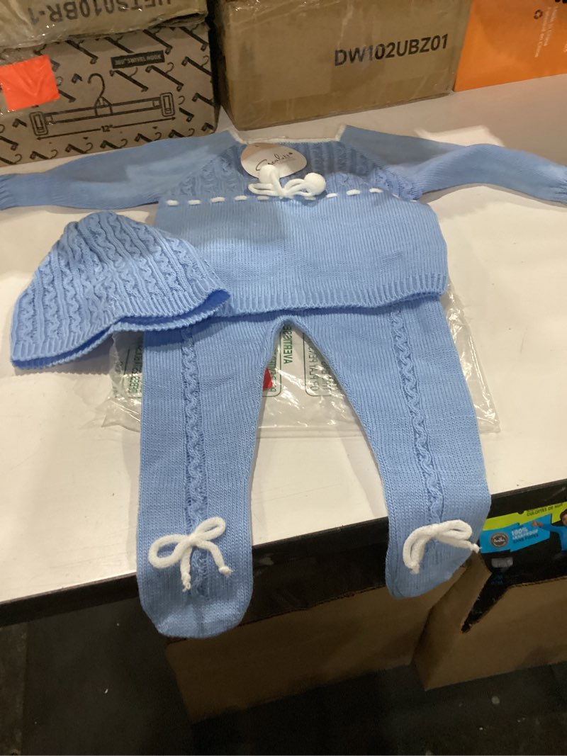 Condition photo showing Good Condition for Dulce de Fresa Baby Boy Knitted 3-Piece Set Sweater Pants Hat Infant Outfit Long Sleeve Coming Home 