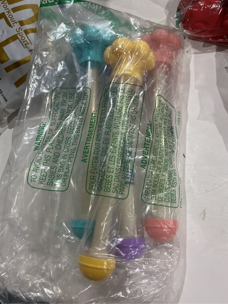 Condition photo showing Good Condition for 4pcs firework shaped water gun, couple romance firework style water spray gun, large capacity watergun for bathing, pool, party entertainment, concert, family gathering, marriage proposal