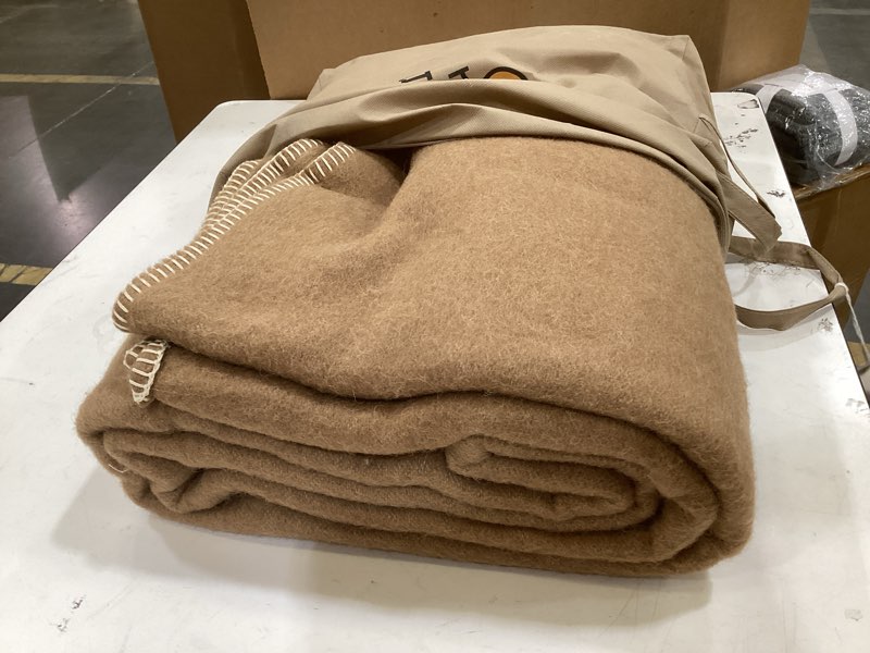 Condition photo showing New/Like New for thick alpaca wool blanket heavyweight camping outdoors indoors soft peru twin size solid color design (beige 2, twin size) beige 2 twin