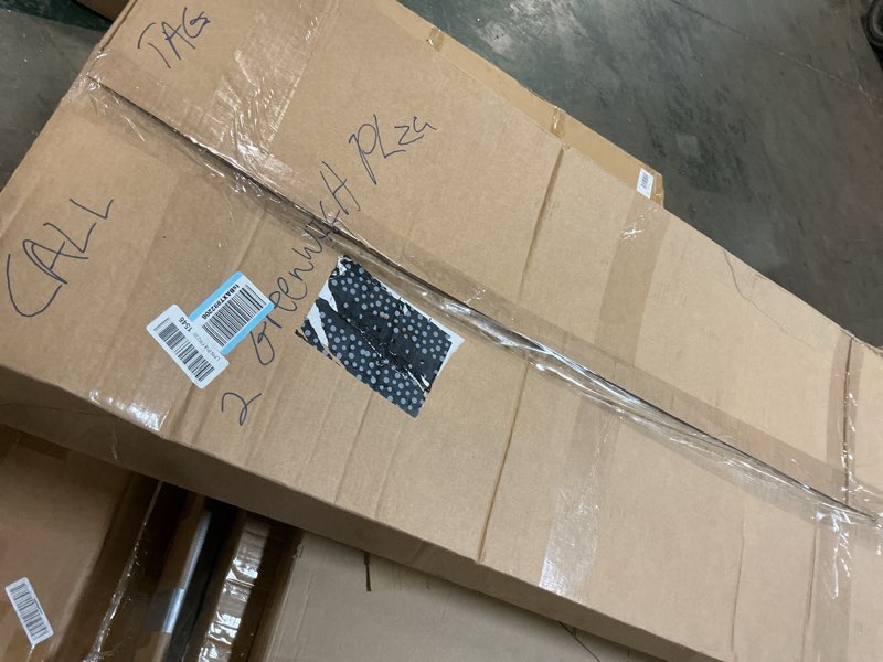 Condition photo showing Good Condition for lite 4-foot fiberglass step ladder, 300-pound load capacity, type ia, lp-3011-04 4 feet