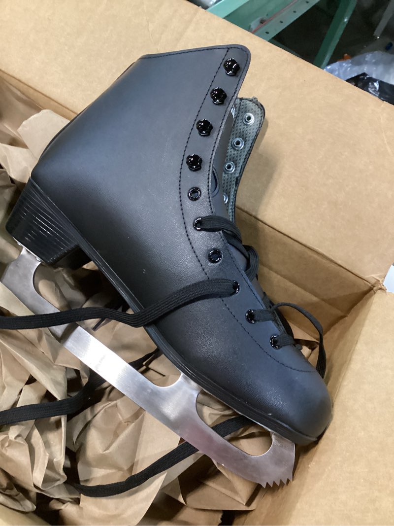 Condition photo showing Good Condition for Lake Placid Cascade Men's Figure Ice Skate 11