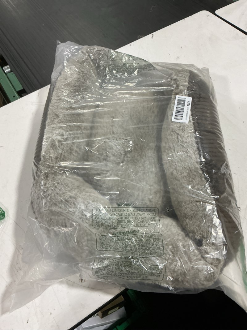 Condition photo showing Good Condition for bedsure washable dog bed small medium size dog - rectangle fluffy plush pet bed puppy bed, comfy corduroy fleece and nonskid bottom,25x21x7inches,suitable for pet up to 20lbs,brown brown 25"l x 21"w x 7"th