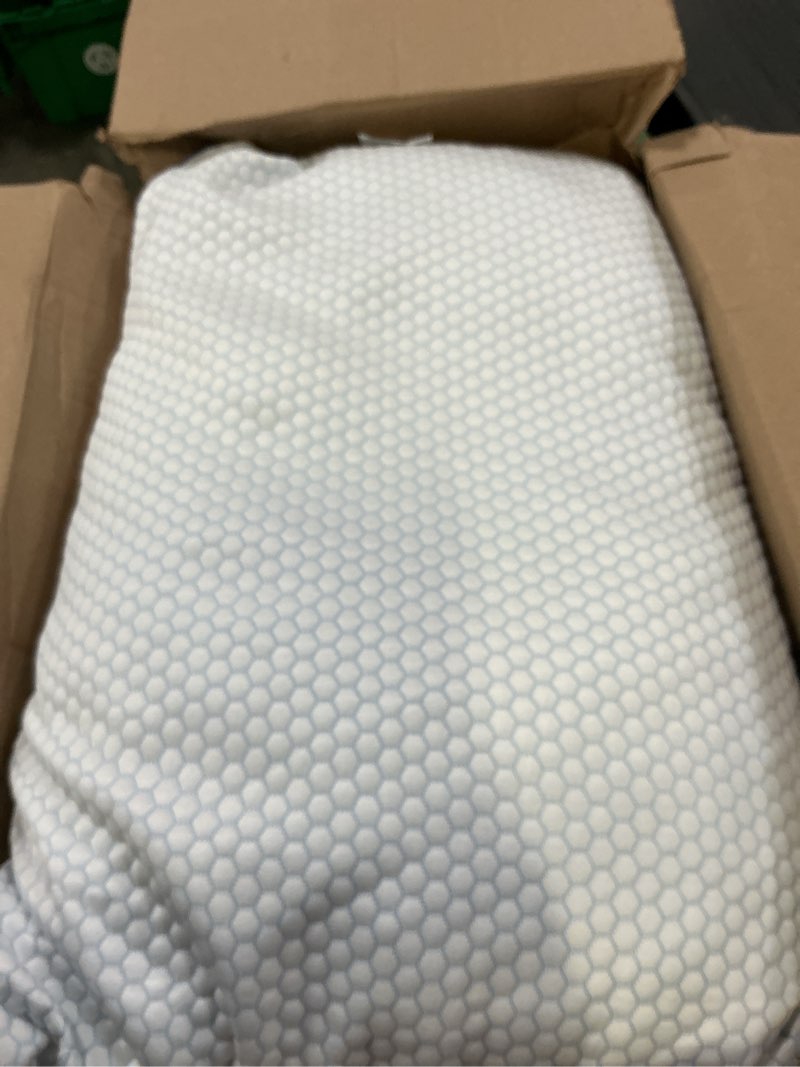 Condition photo showing New/Like New for nectar tri-comfort cooling pillow - adjustable firmness & support - cooling cover - pressure relief - helps reduce neck pain - premium memory foam & microfiber down alternative standard