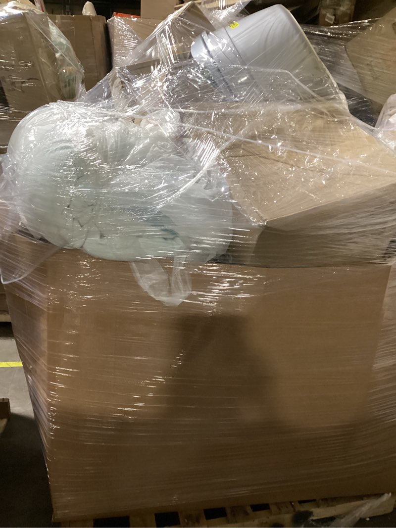Condition photo showing As Is for skid pallet 