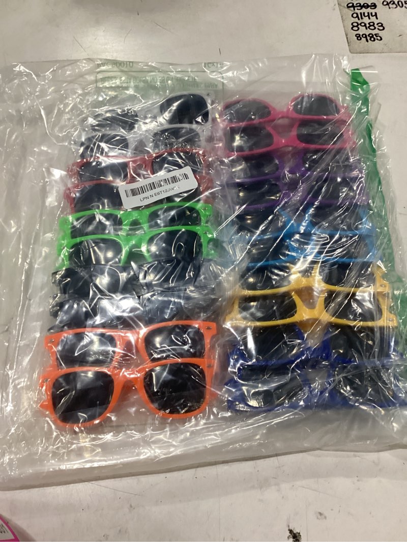 Condition photo showing New/Like New for 10/20/40 pack kids sunglasses bulk retro party favors for wedding beach summer pool party supplies goodie stuffers mixed color a 20