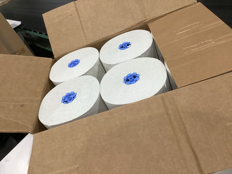 Condition photo showing Good Condition for scott high capacity roll towels