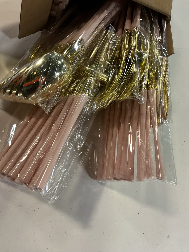Condition photo showing New/Like New for lullaby 90pcs gold plastic silverware, high end disposable cutlery with pink handle include 30 forks, 30 spoons, 30 knives, elegant disposable silverware for wedding, party, gathering and daily use pink-90pcs