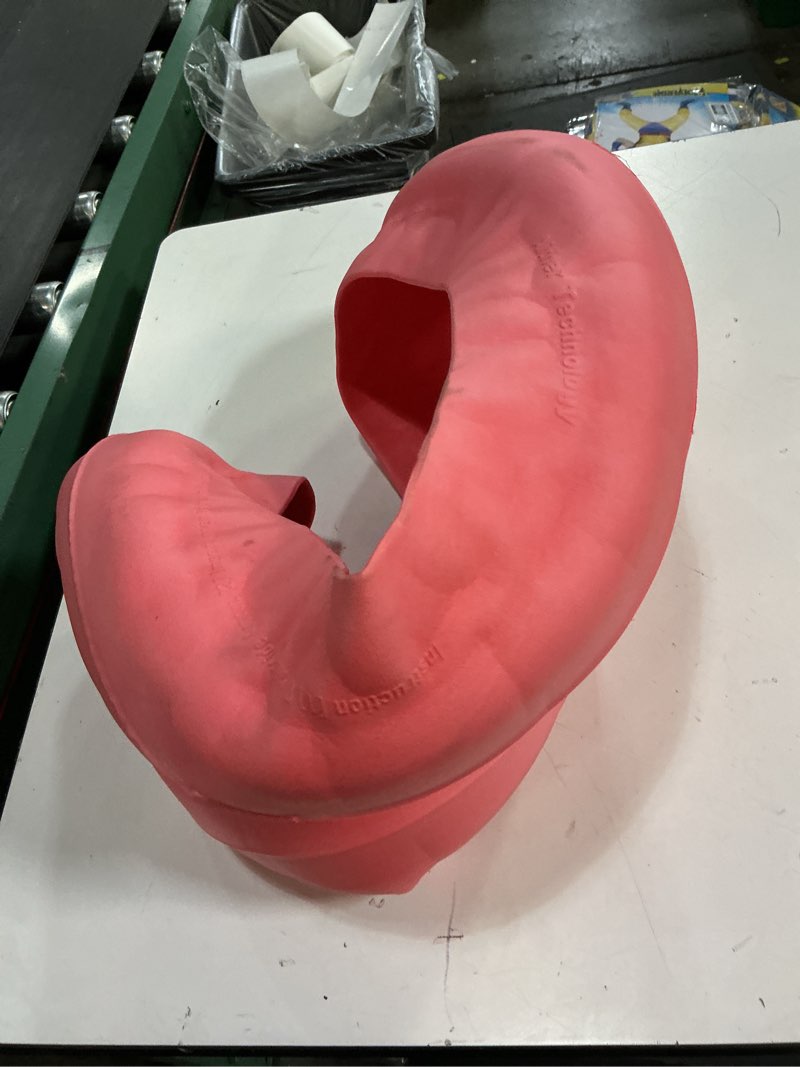 Condition photo showing As Is for tannus unisex's armour puncture round protection tyre 26 x 4,00-4,80| 100/120-559, red, 26" x 4,0" a 4,8"