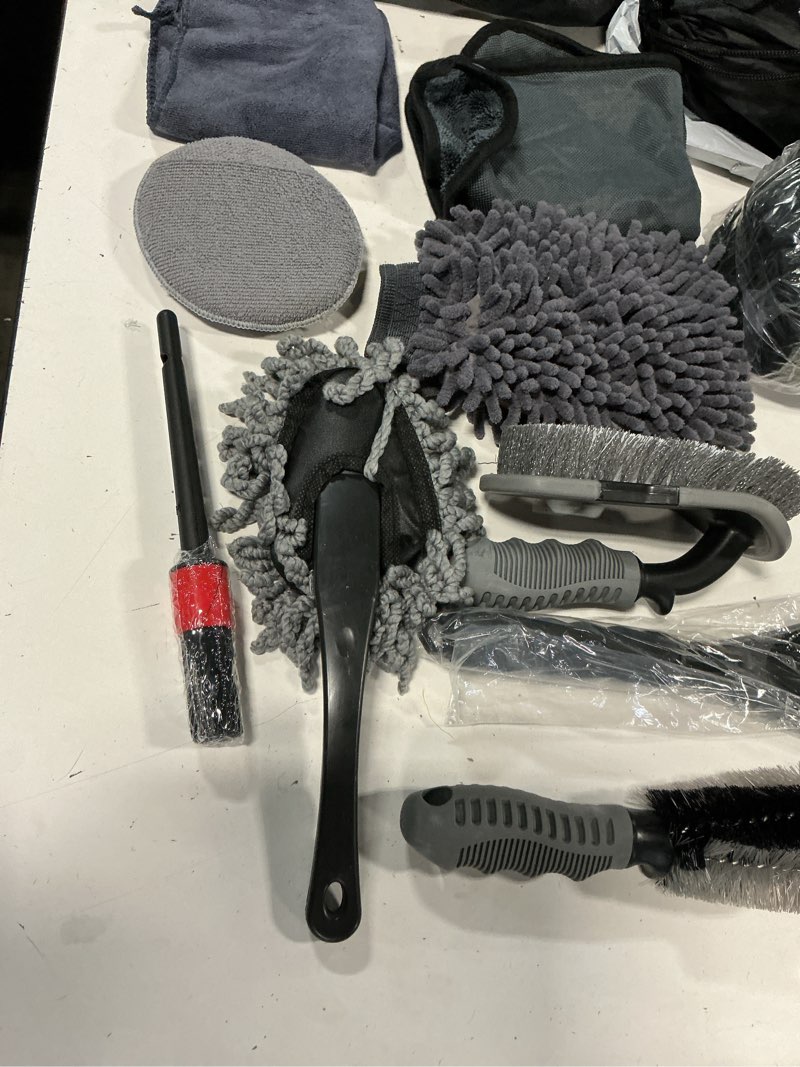 Condition photo showing Good Condition for car interior cleaning kit for toyota rav4 c-hr 2016 2017 2018 2019 2020 2021 2022 2023 2024 2025, automobile detailing kit interior cleaner, car detailing brushes, vehicle wash cleaning kit