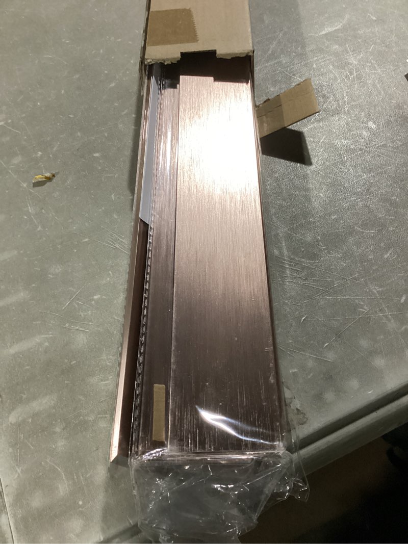 Condition photo showing Good Condition for Metal Floating Frame for 18"x24" Canvas Oil Paintings, DIY Canvas Frames with 1.5" Deep, Floater Frame for Canvas Prints Wall Art/Portrait/Landscape Living Room Bedroom Kitchen Decor (Rose Gold) Rose Gold for 18" x 24"