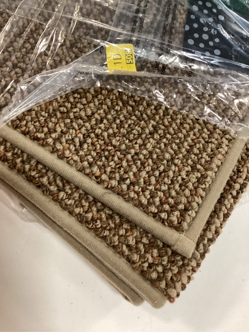 Condition photo showing New/Like New for beqhause dirt trapper door mat 24" x 36", non-slip washable doormats entrance mat, dirt resistant and absorbent welcome mat, low profile floor mats for front back door and entryway, beige beige 24" x 36" (rectangular)