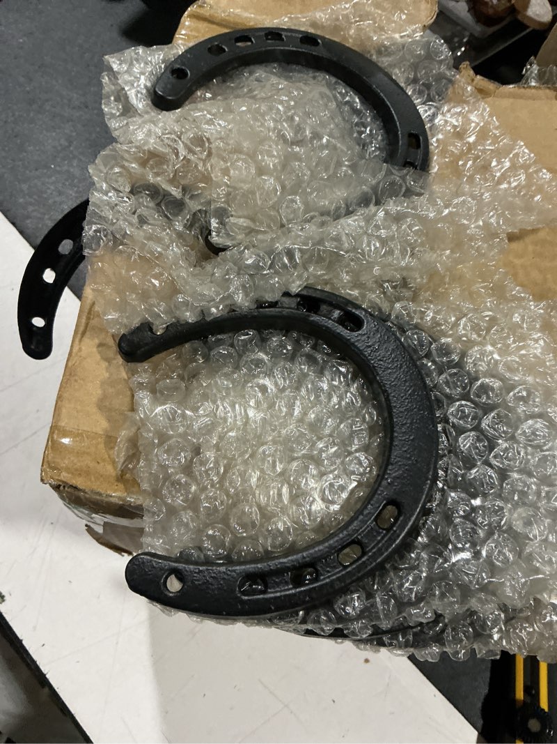 Condition photo showing Good Condition for shimeyao 10 pcs horseshoe bulk cast iron 4.5 x 4.3 inch horseshoes for adults wall hung good luck handmade decorations horse theme party wedding birthday supplies (bronze) bronze 10