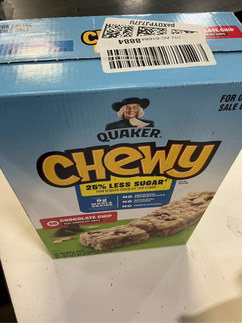 Condition photo showing New/Like New for (best before may / 24 /26 )  quaker chewy lower sugar granola bars, chocolate chip, 58 count