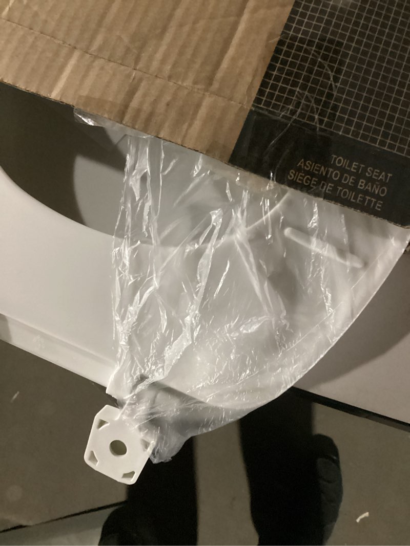 Condition photo showing Good Condition for Bemis 170 Durable Plastic Toilet Seat, Elongated, White